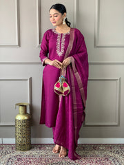 EMLY MAROON COLOURED WOMEN VISCOSE CHANDERI  KURTA SET