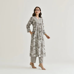 MOTI GREY COLOURED  WOMEN'S  RAYON SLUB  LACE WORK   KURTA WITH PANT SET