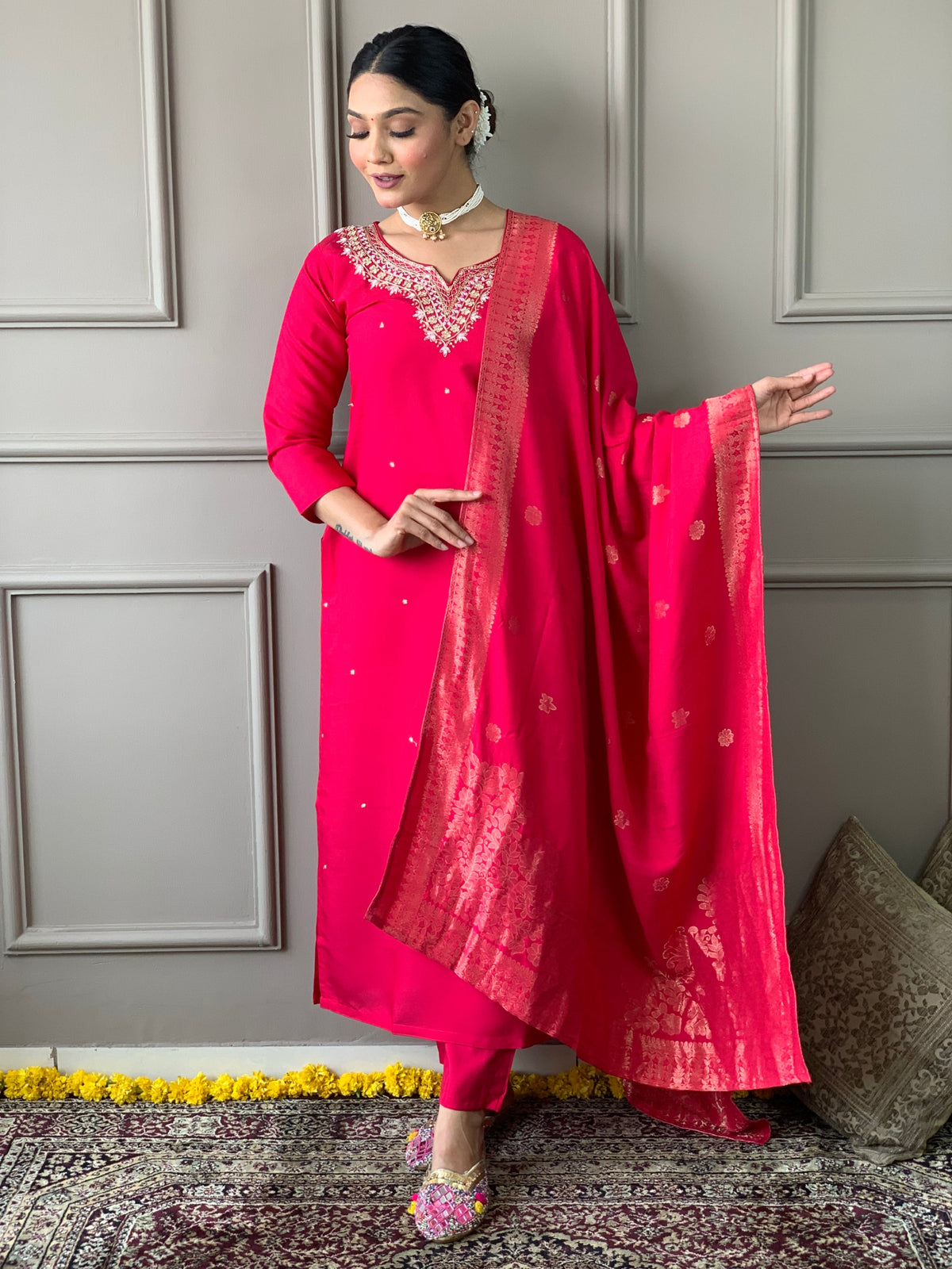 PINK  COLOURED WOMEN'S  VISCOSE CHANDERI KURTA SET