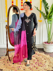 BLACK COLOURED WOMEN'S VISCOSE RAYON  KURTA SET
