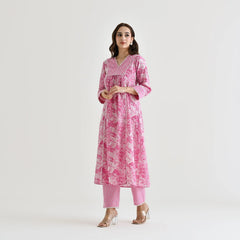 MOTI PINK COLOURED  WOMEN'S  RAYON SLUB  LACE WORK   KURTA WITH PANT SET