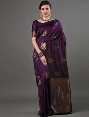 THE BANARASI SAREEIS MADE UP OF SILK THREADS WOVEN USING