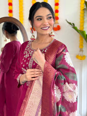 RED COLOURED  WOMEN'S VISCOSE CHANDERI EMBROIDERED  KURTA WITH PANT DUPATTA SET