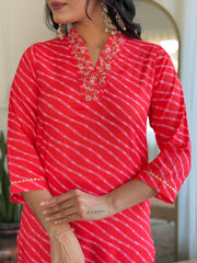 ORANGE  COLOURED  WOMEN'S MUSLIN  EMBROIDERED  KURTA WITH PANT DUPATTA SET