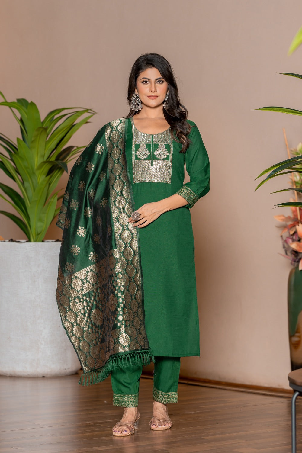 GREEN  COLOURED  WOMEN'S POLYSTER  KURTA WITH  DUPATTA SET