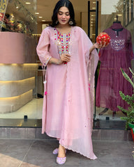 YAMINI PINK COLOURED  WOMEN'S CHANDERI SILK EMBROIDERED  KURTA WITH PANT DUPATTA SET
