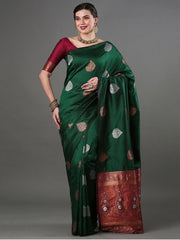THE BANARASI SAREEIS MADE UP OF SILK THREADS WOVEN USING