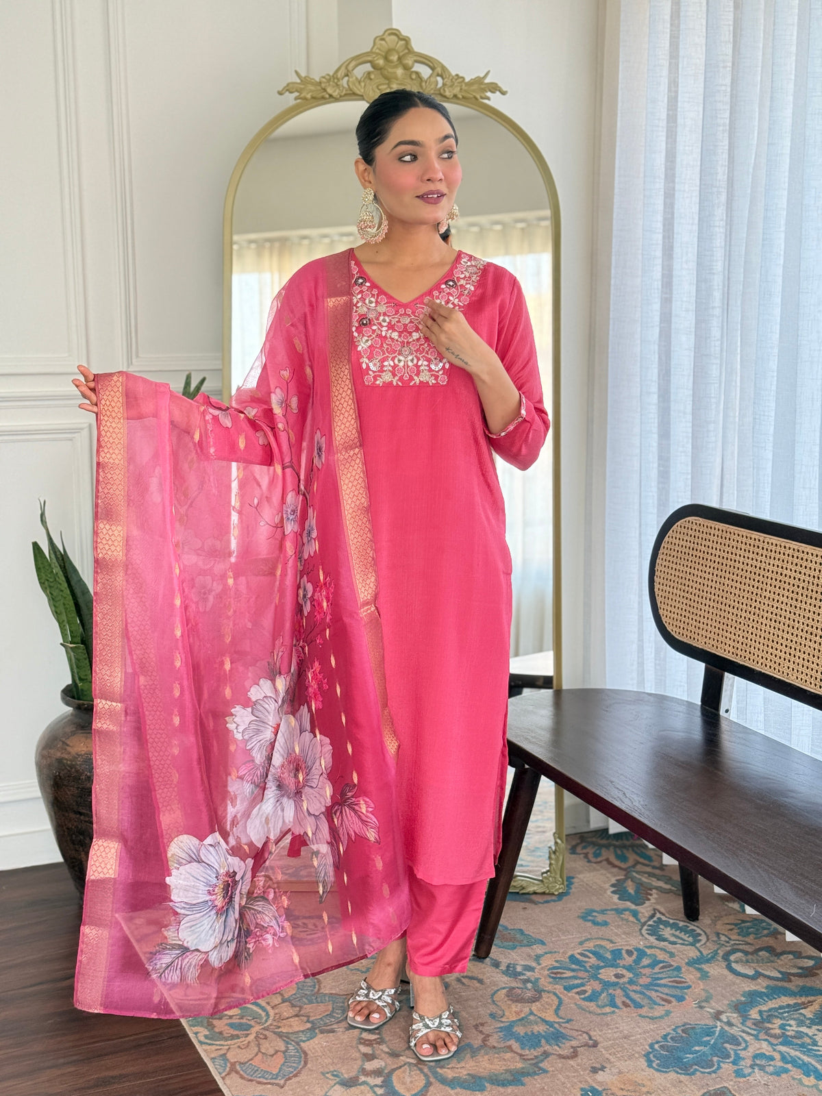 RADHA PINK  COLOURED  WOMEN'S VISCOSE CHINNON  KURTA WITH PANT DUPATTA  SET