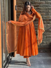 ORANGE  COLOURED WOMEN'S  CHANDERI  KURTA SET