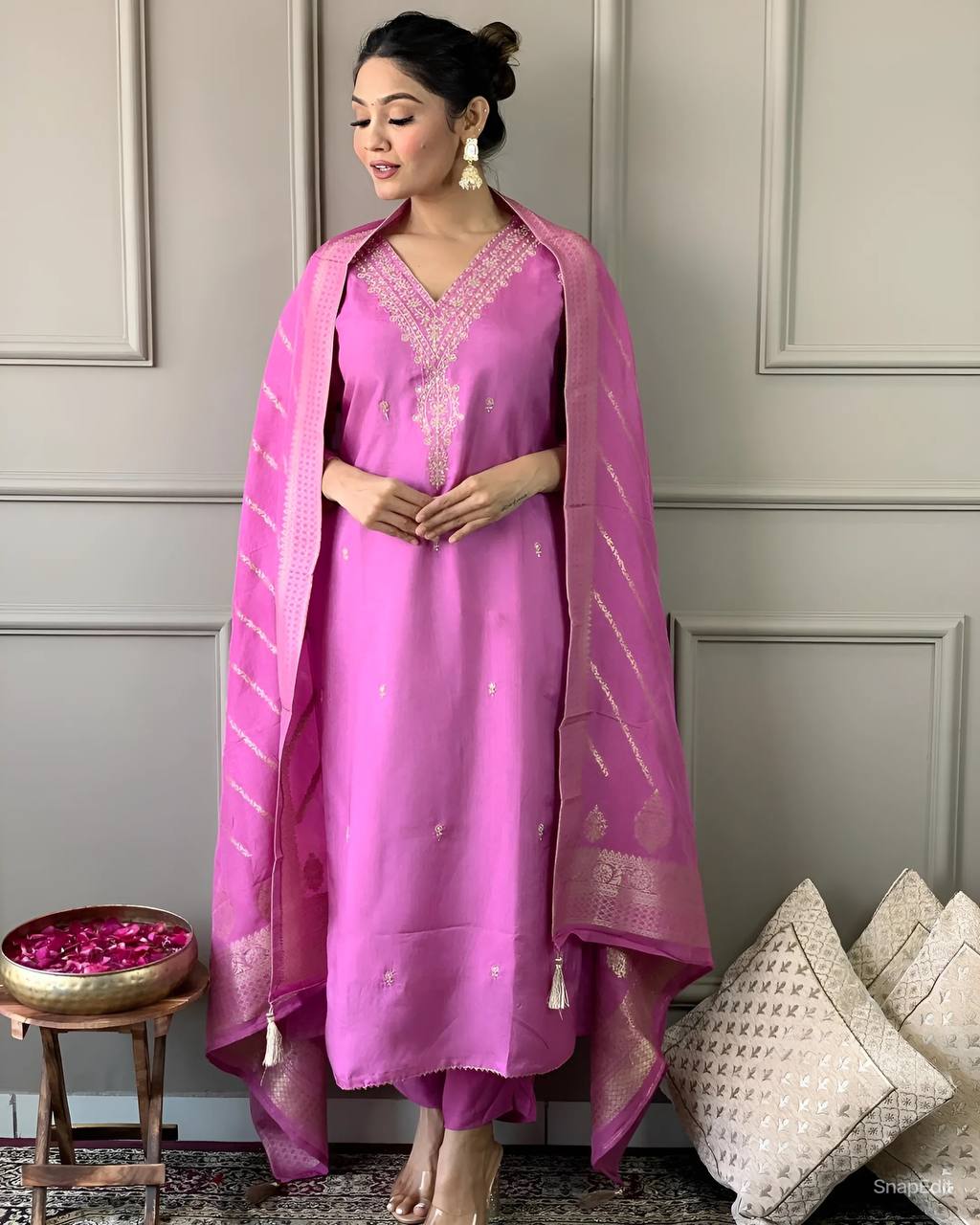 JENA LIGHT PINK  COLOURED  WOMEN'S VISCOSE CHANDERI KURTA WITH PANT DUPATTA  SET